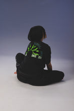 SHIRTSTUCKEDIN SURF SHIRT